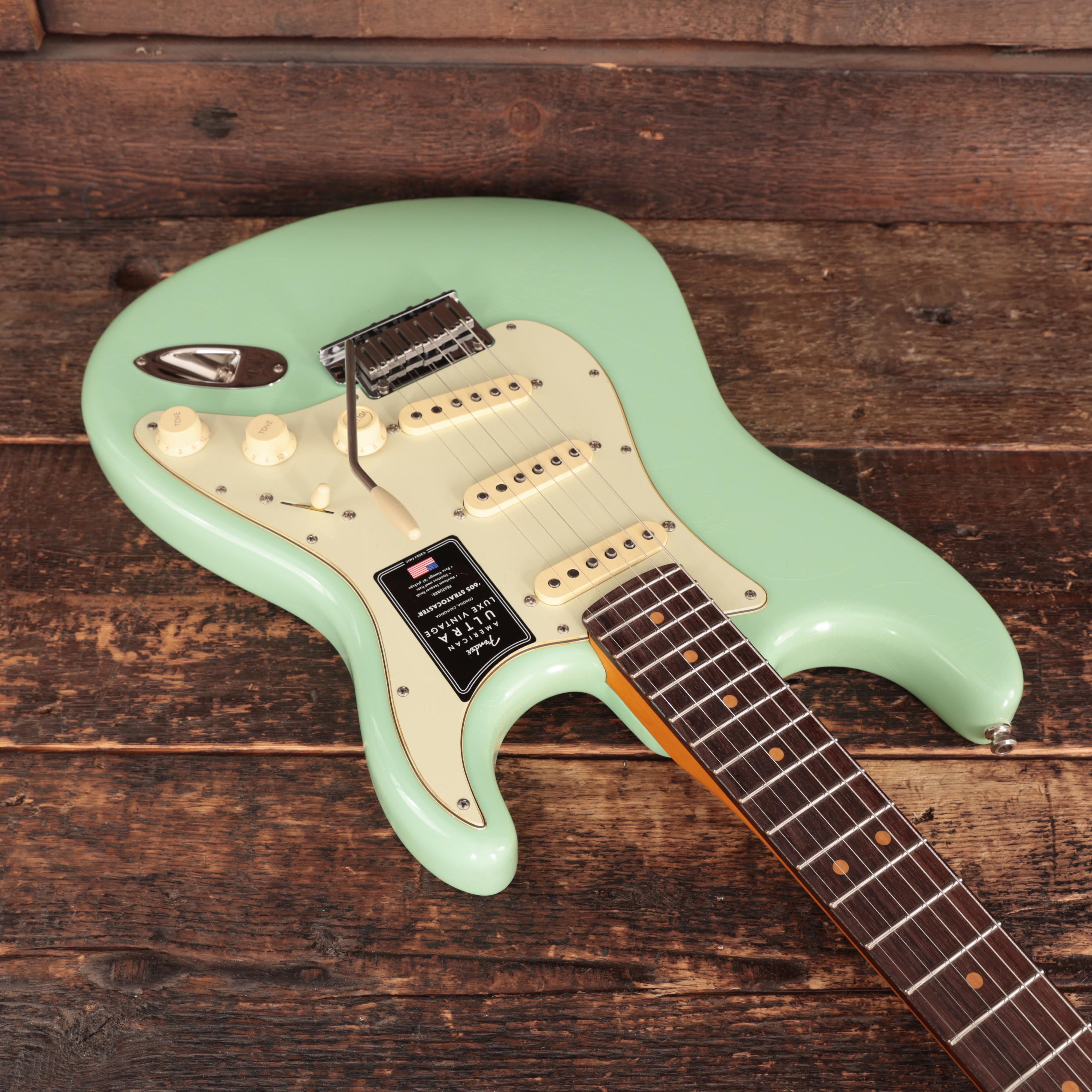 Fender American Ultra Luxe Vintage '60s Stratocaster in Surf Green
